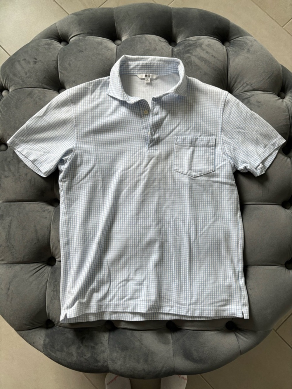 Uniqlo Men's Light Blue Check Polo Shirt Small